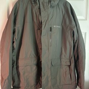 Columbia Men's Charcoal Raincoat
